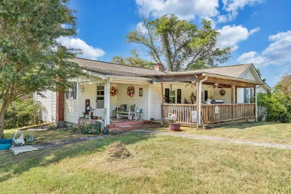 187 West, Blue Ridge, VA 24064