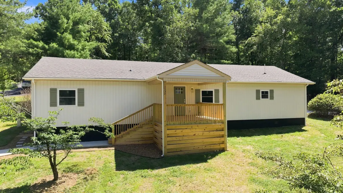 3332 Forbes Mill, Bedford, VA 24523 - #1