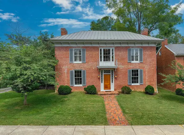 321 S Main, Lexington, VA 24450