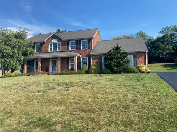 5031 Labradore, Roanoke, VA 24012