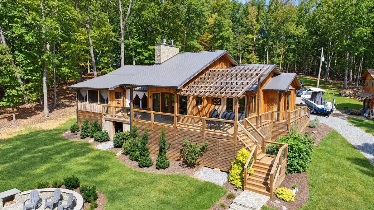 214 Saunders Point, Huddleston, VA 24104 - #1