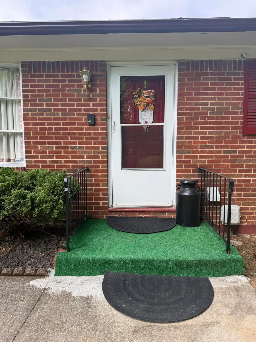 812 Elam, Salem, VA 24153 - #2