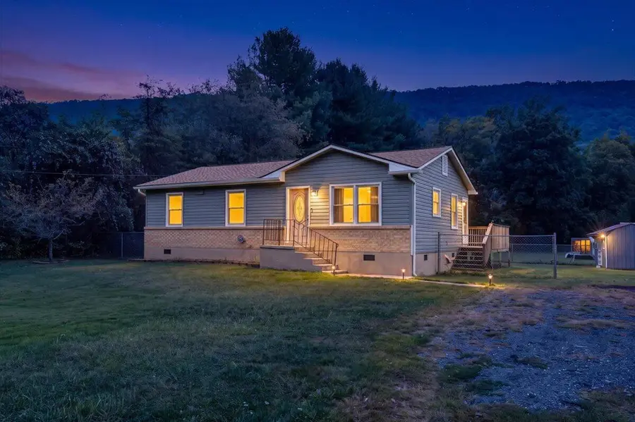 4851 Bradshaw, Salem, VA 24153 - #2