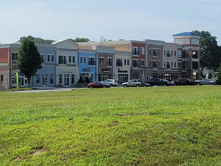 5704 Altice, Moneta, VA 24121 - #2