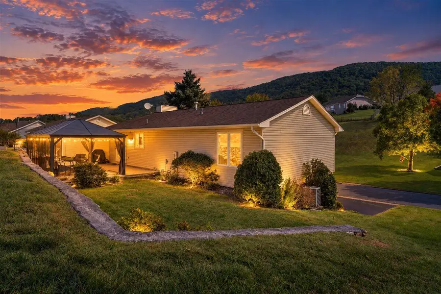 3831 Cundiff, Roanoke, VA 24012 - #3