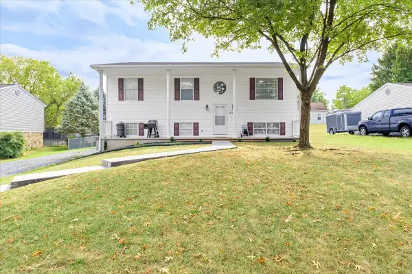 1210 Foxhill, Salem, VA 24153