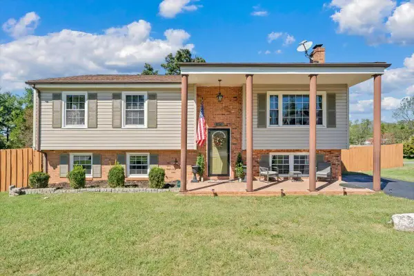 1878 Cranwell, Vinton, VA 24179
