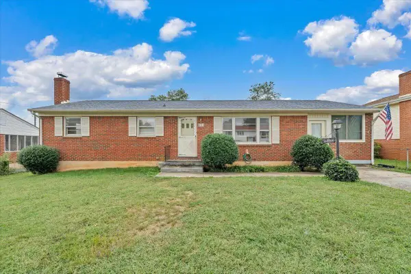 631 Santee, Roanoke, VA 24019