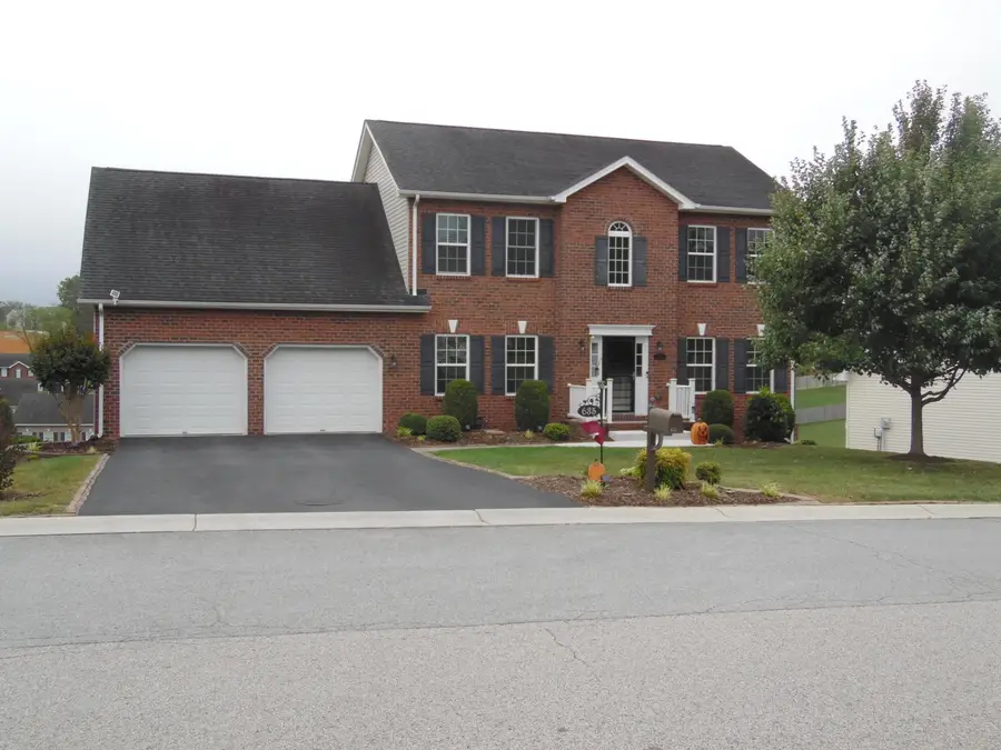 635 Keystone, Christiansburg, VA 24073 - #2