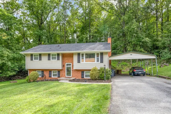 729 Dawnridge, Troutville, VA 24175