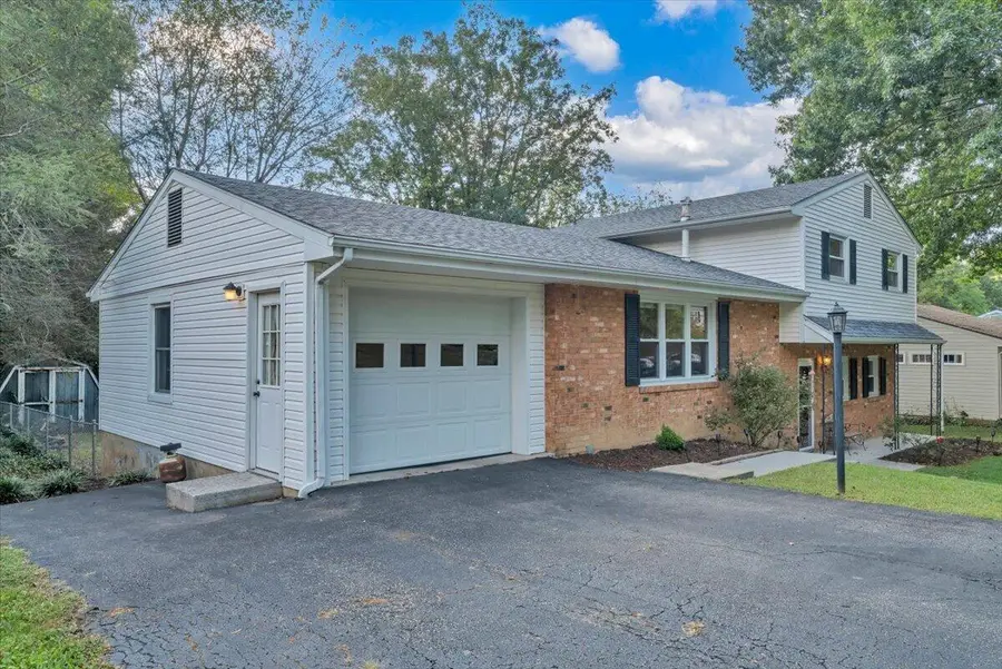 3308 Kenwick, Roanoke, VA 24018 - #3