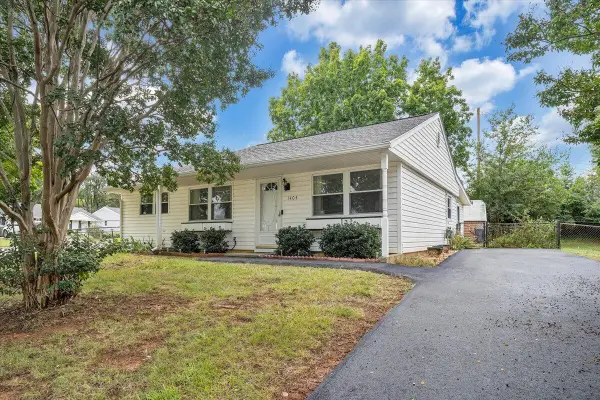 1404 Antrim, Salem, VA 24153