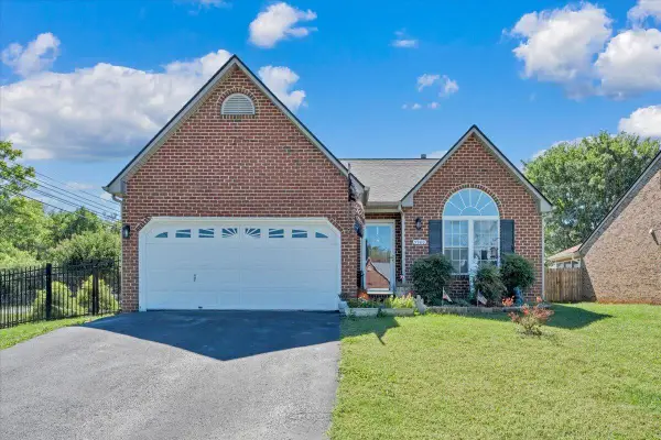5900 Carolina, Roanoke, VA 24019