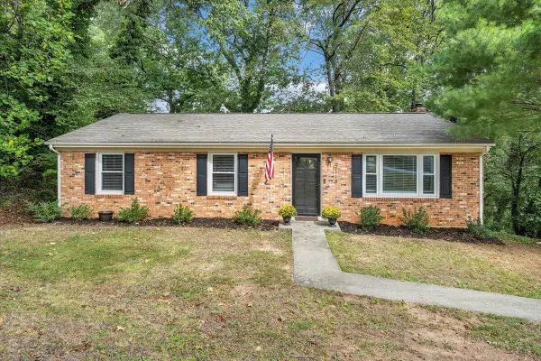 5118 Greenfield, Roanoke, VA 24018