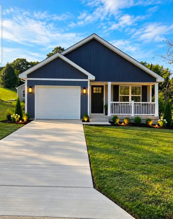 702 Finney, Vinton, VA 24179