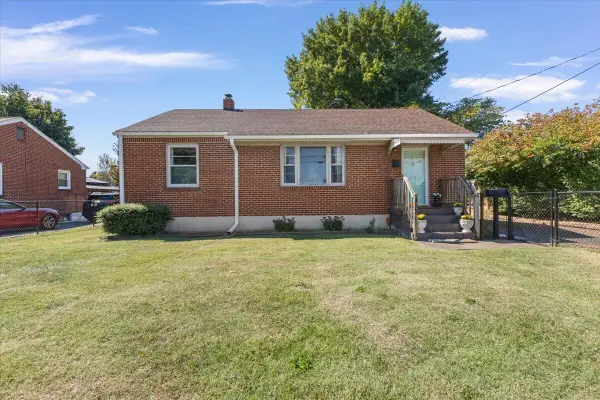 4908 Rutgers, Roanoke, VA 24012