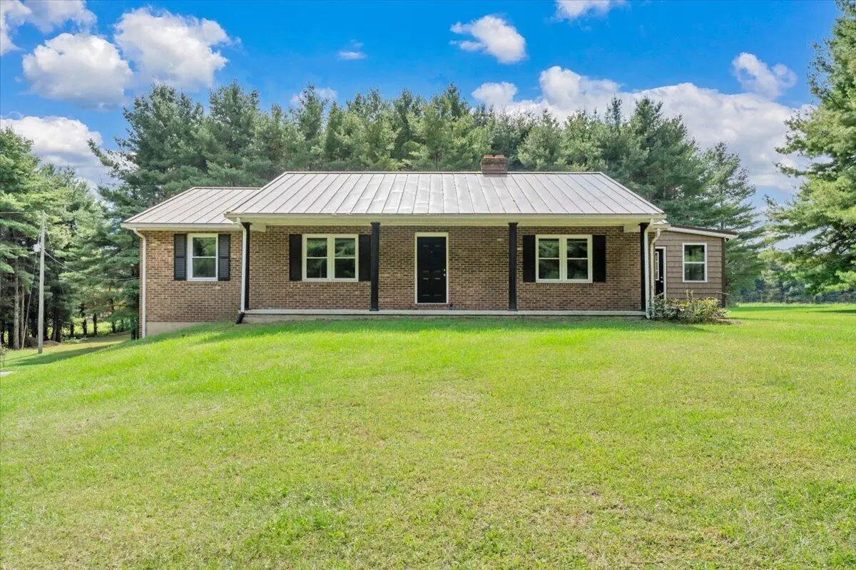 698 Hummingbird, Copper Hill, VA 24079 - #1