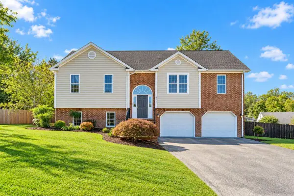 8012 Whittler, Roanoke, VA 24019