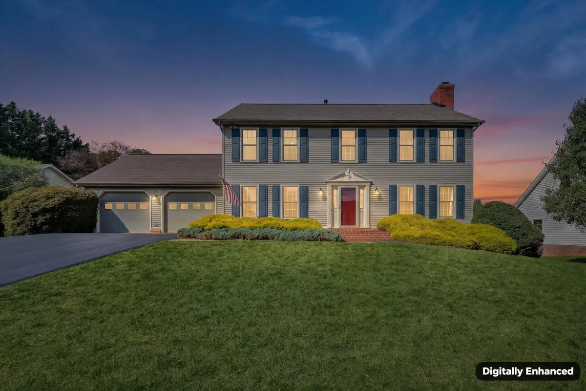 1221 Meadowview, Salem, VA 24153 - #1