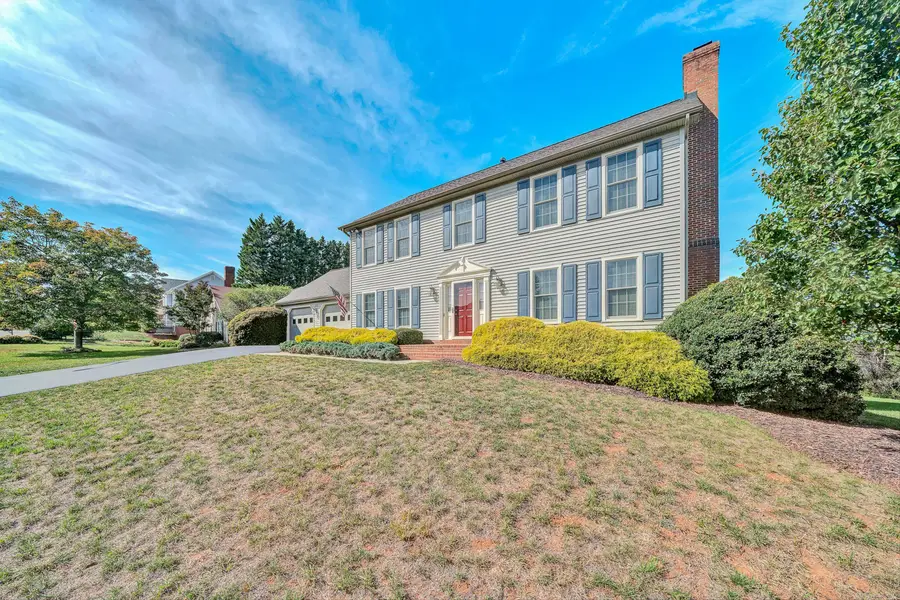 1221 Meadowview, Salem, VA 24153 - #2