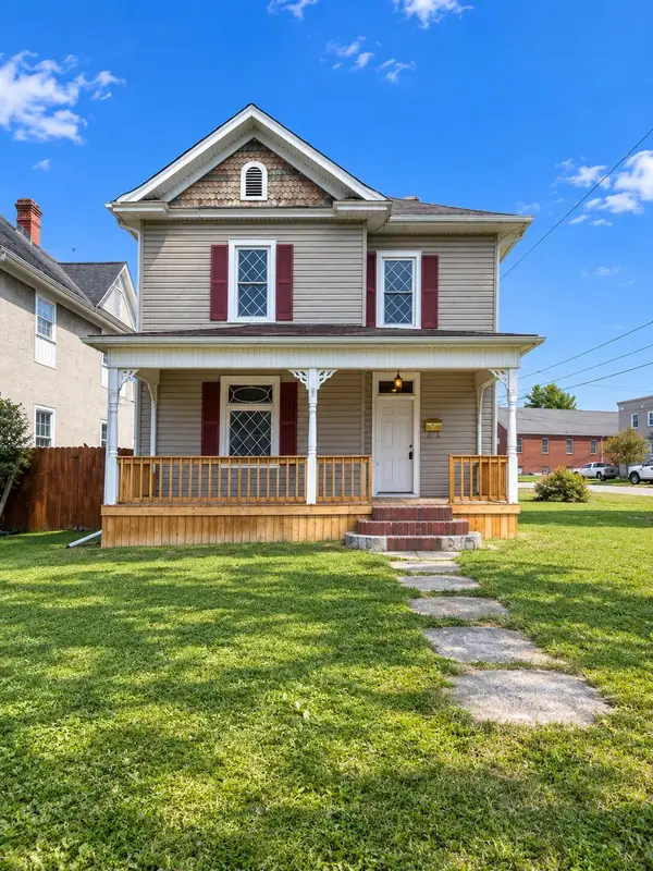 338 E Hawthorne, Covington, VA 24426