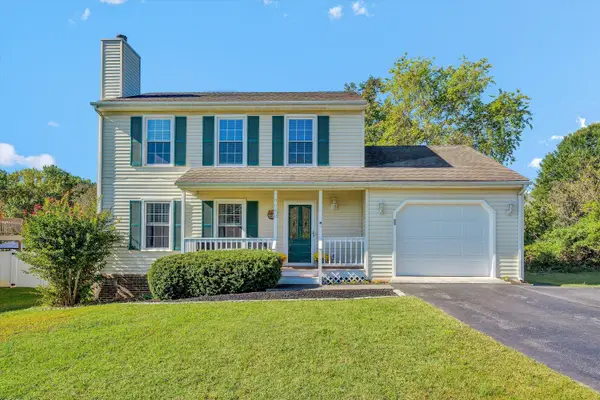 8090 Deer Branch, Roanoke, VA 24019