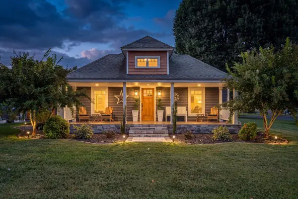2408 Feather, Vinton, VA 24179