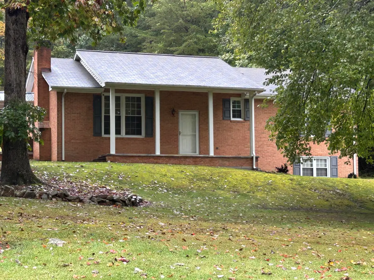 6671 Bradshaw, Salem, VA 24153 - #1
