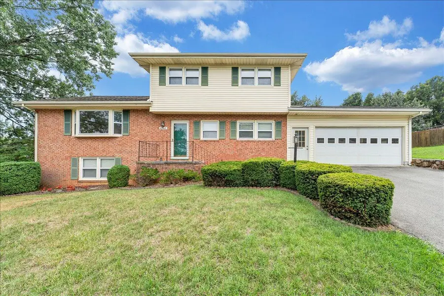 4948 N Lake, Roanoke, VA 24019 - #2