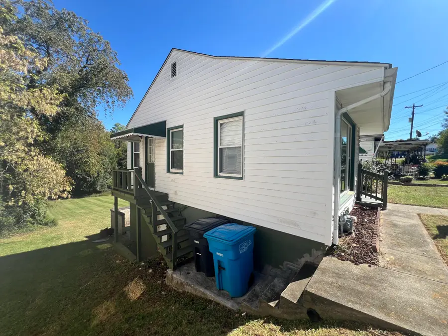 2423 NW Maryland, Roanoke, VA 24017 - #2