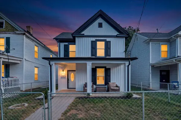 709 Stewart, Roanoke, VA 24013