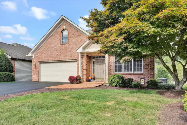 4045 Parkway Place, Roanoke, VA 24018