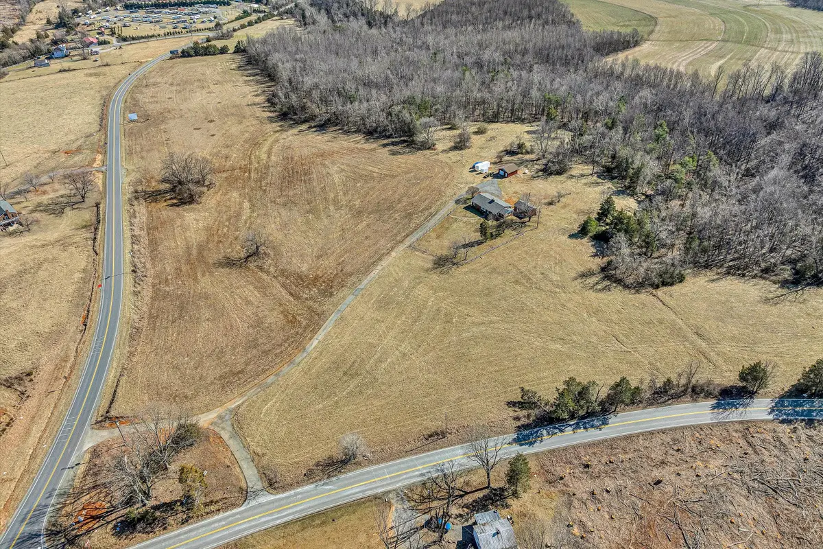 4015 White House, Moneta, VA 24121 - #1