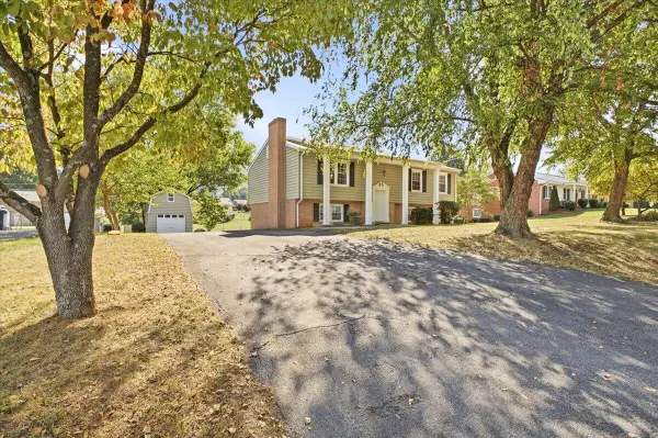 7341 Tinkerview, Roanoke, VA 24019