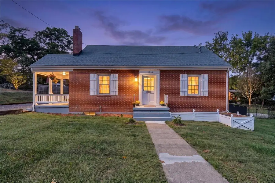 2604 Vancouver, Roanoke, VA 24012 - #2