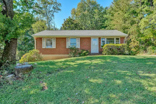 720 Kenyon, Vinton, VA 24179