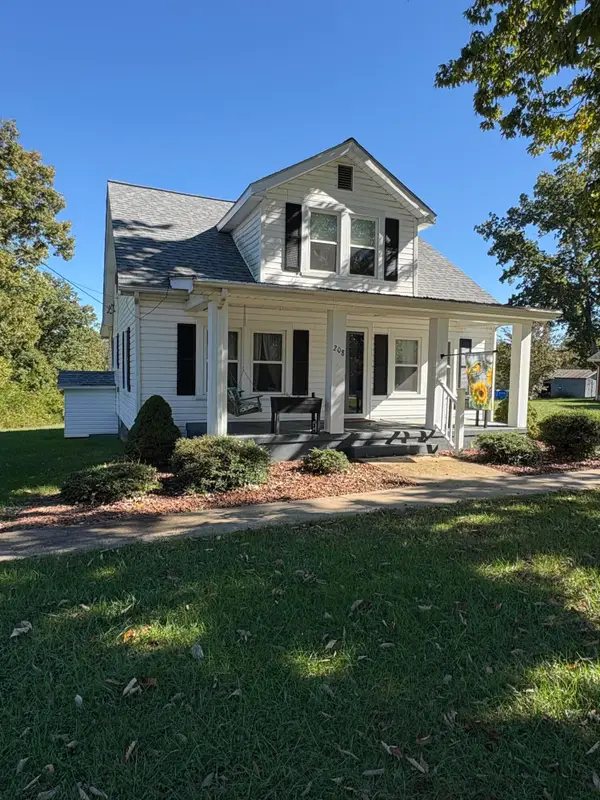 208 Prospect, Hurt, VA 24563