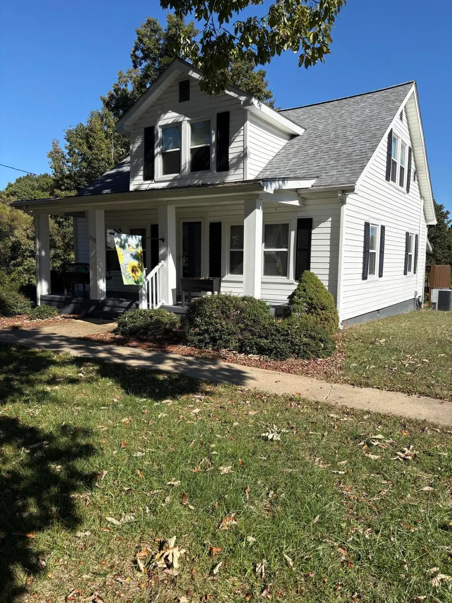 208 Prospect, Hurt, VA 24563 - #2