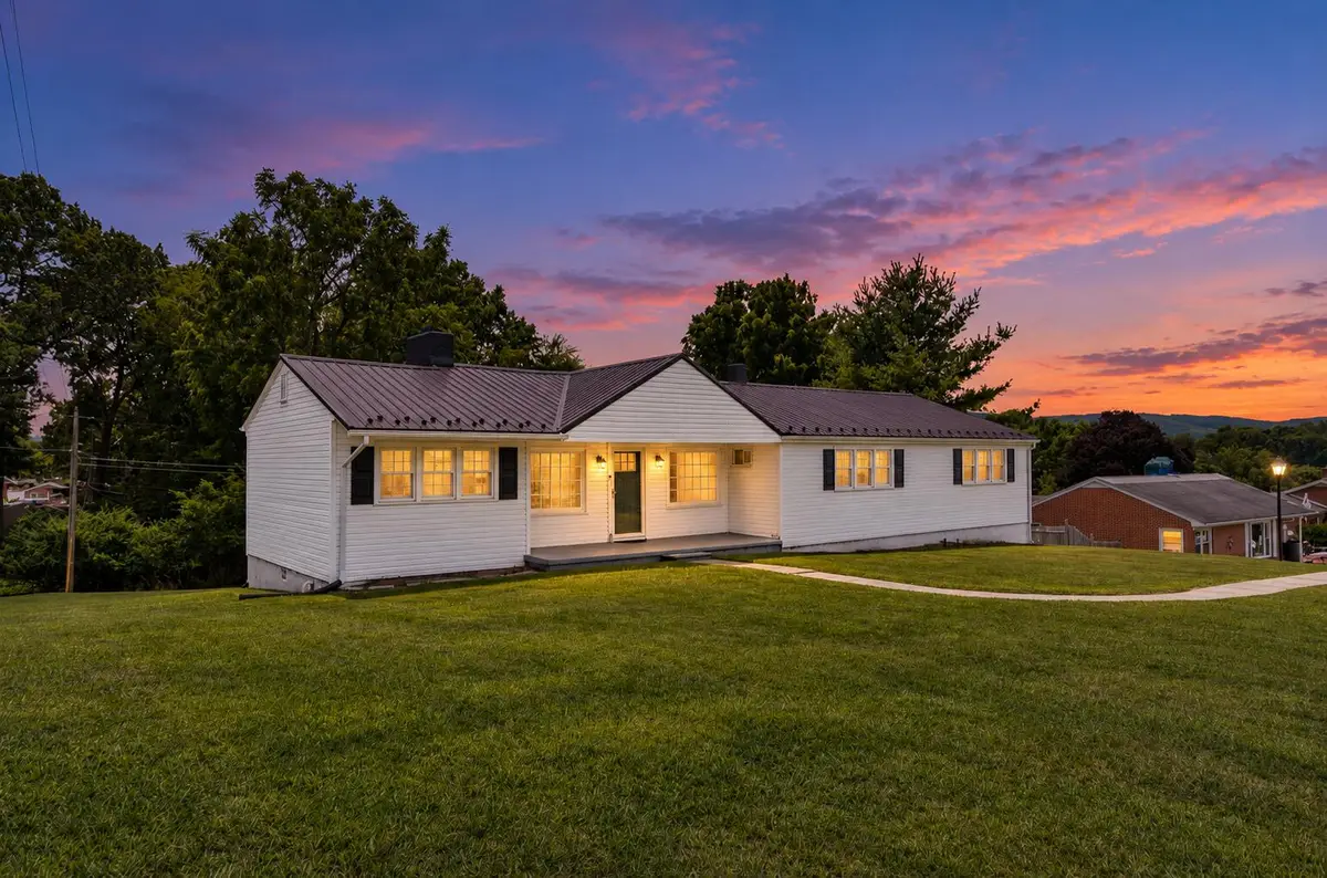 1840 Peppers Ferry, Pulaski, VA 24301 - #1