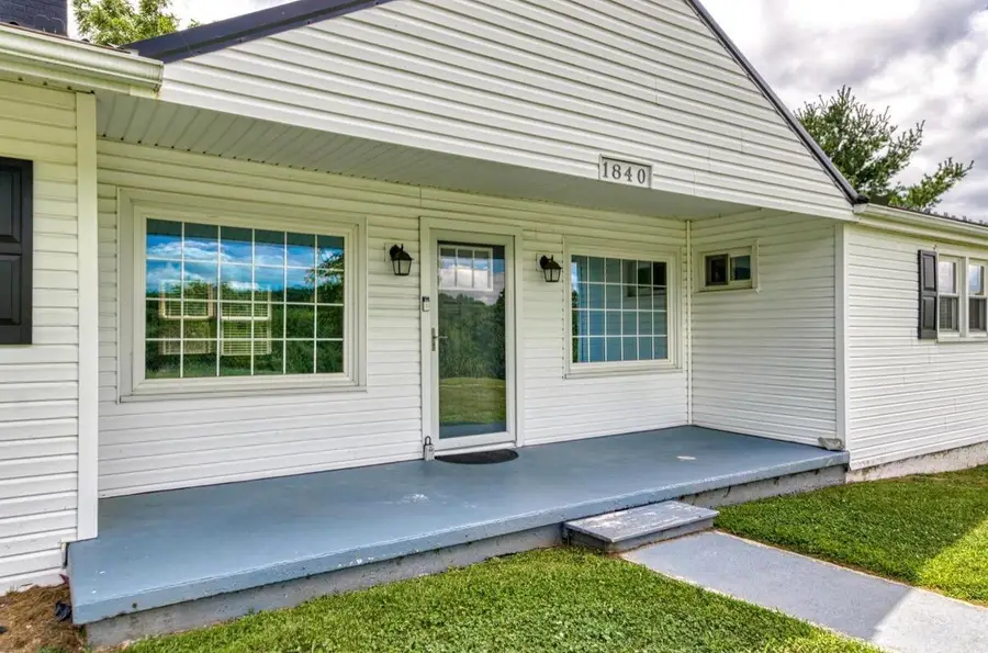 1840 Peppers Ferry, Pulaski, VA 24301 - #3