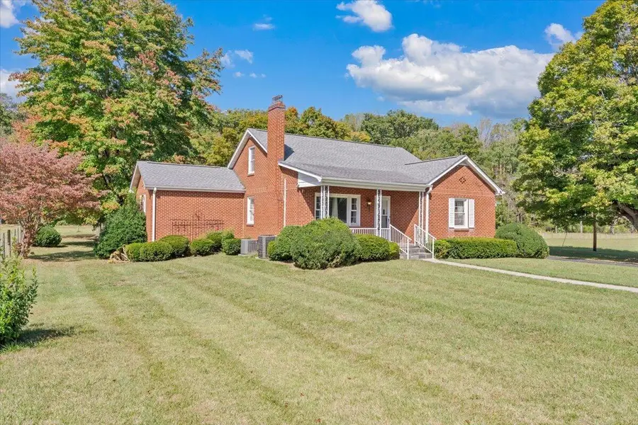 8699 Lee Hwy, Fincastle, VA 24090 - #2