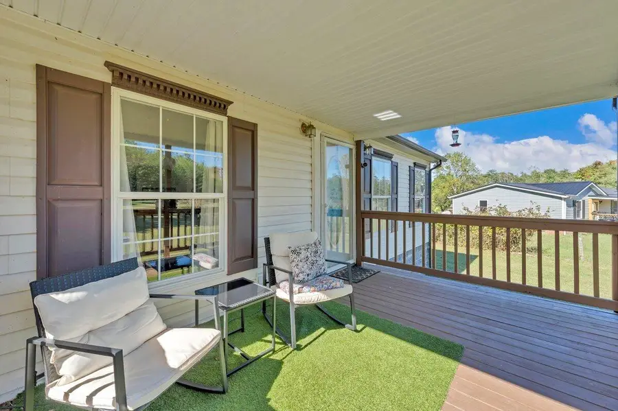 360 Double Oaks, Wirtz, VA 24184 - #2