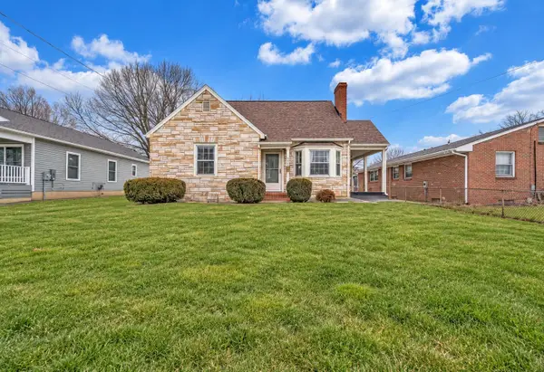 1605 Syracuse, Roanoke, VA 24017