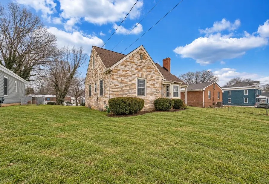1605 Syracuse, Roanoke, VA 24017 - #2