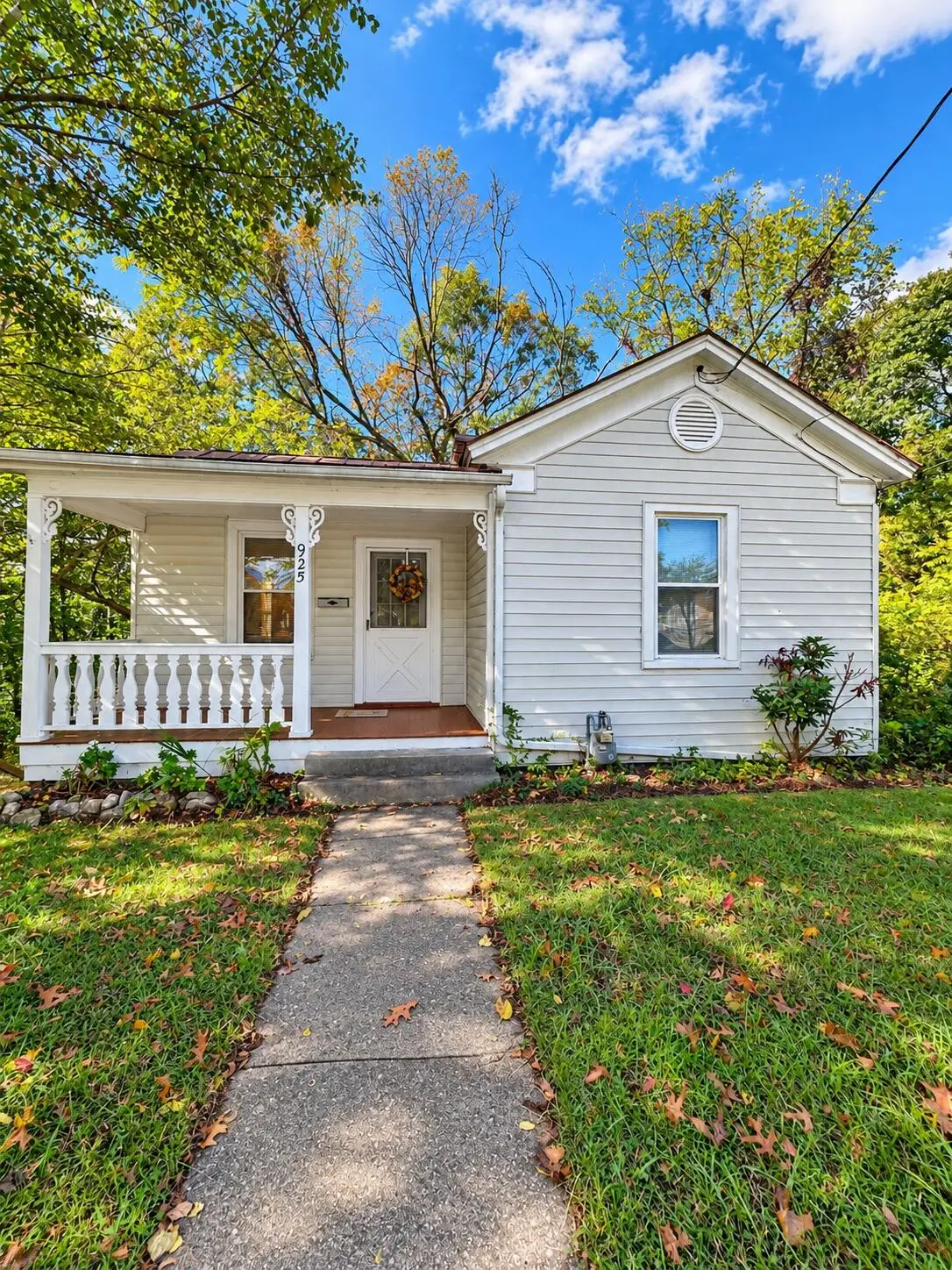 925 Kensington, Clifton Forge, VA 24422 - #1
