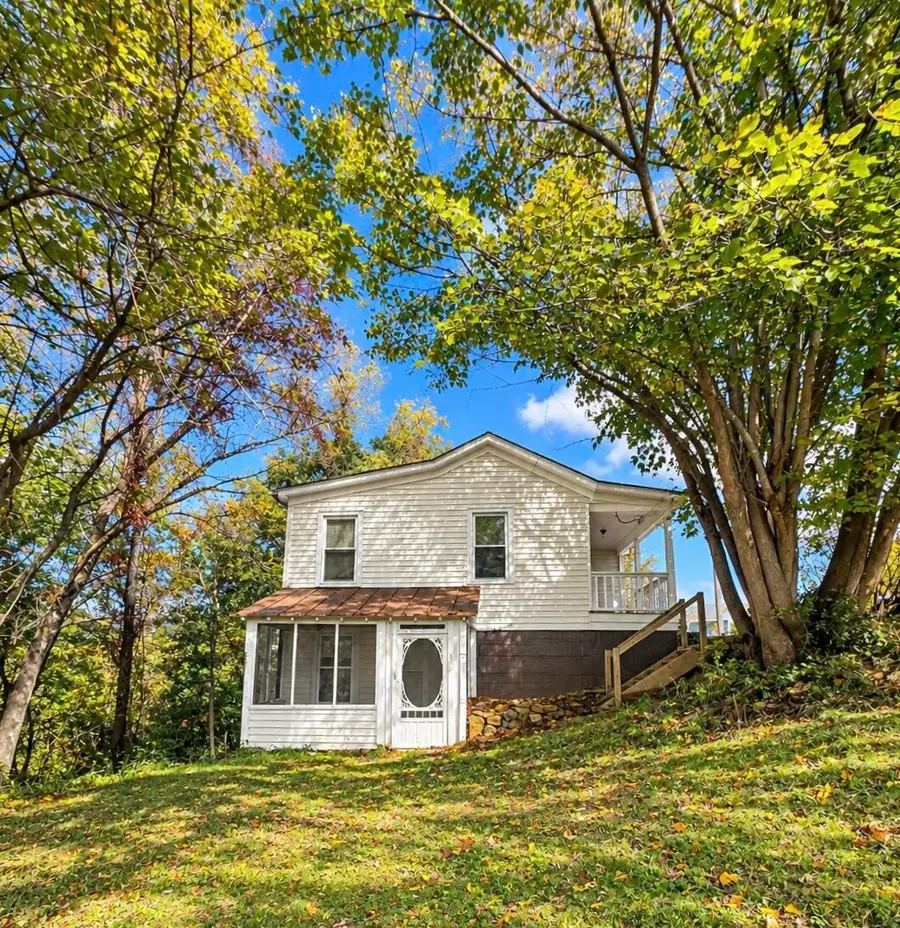 925 Kensington, Clifton Forge, VA 24422 - #3
