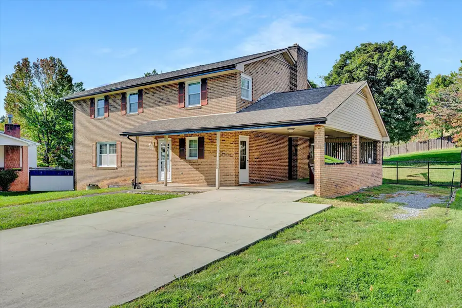 1307 Hopkins, Pulaski, VA 24301 - #3