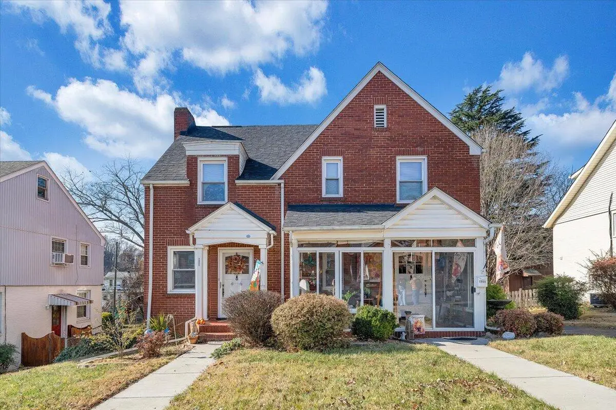 1909 Canterbury, Roanoke, VA 24015 - #1