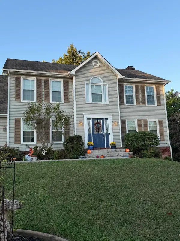 1316 Meadowview, Salem, VA 24153