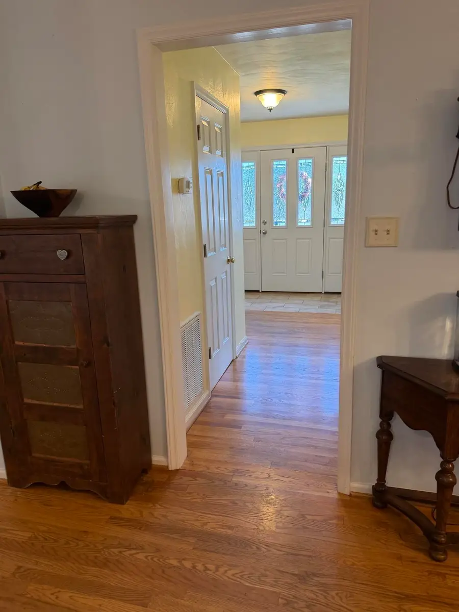 1316 Meadowview, Salem, VA 24153 - #3
